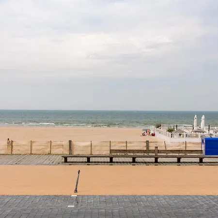Huswell - Stunning Seafront With Modern Comforts And Dike Views דירה